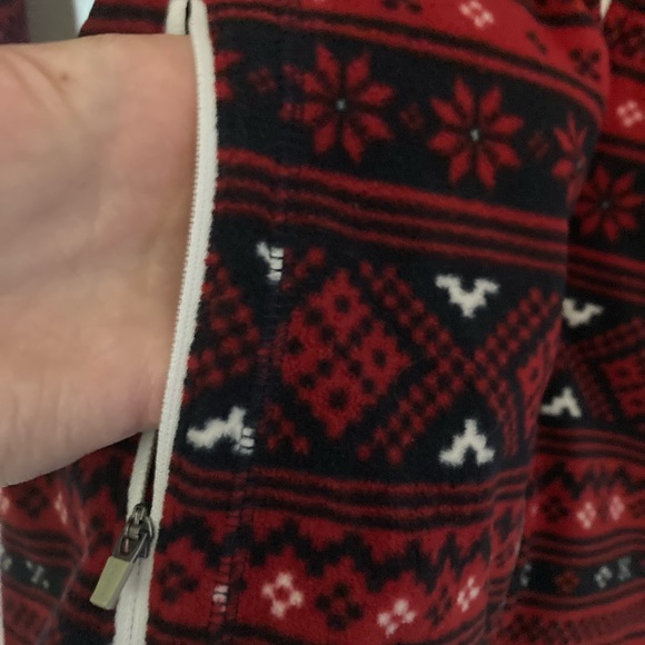 Eddie Bauer light weight sweater - Picture 8 of 13